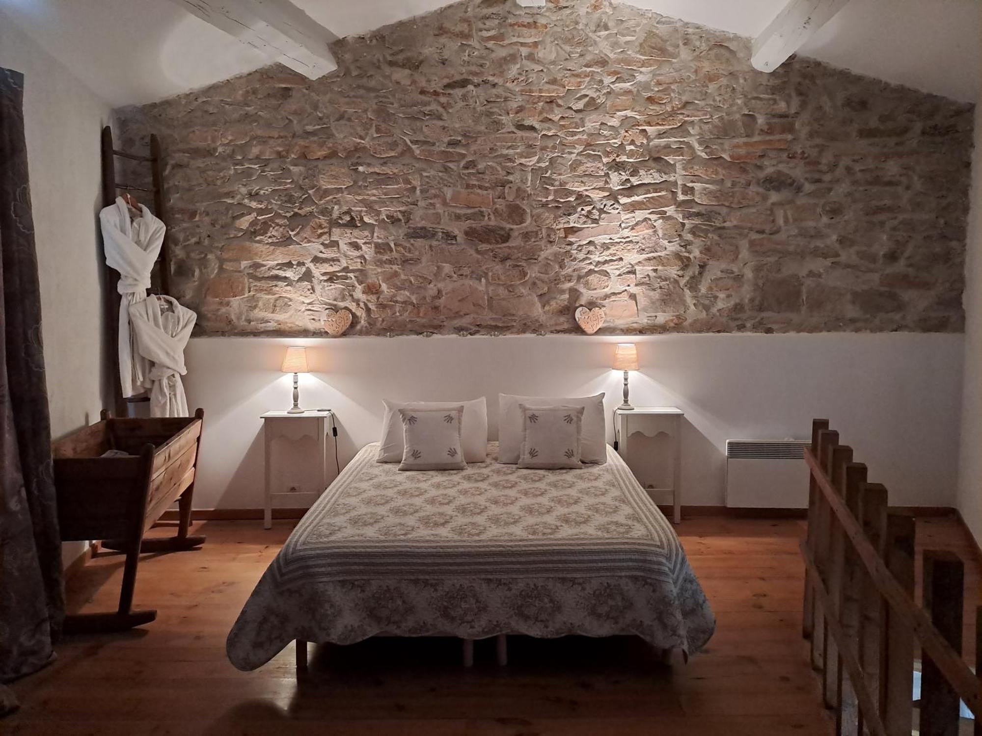 Le Gite De Sainte Valiere Piscine Et Spa Екстериор снимка